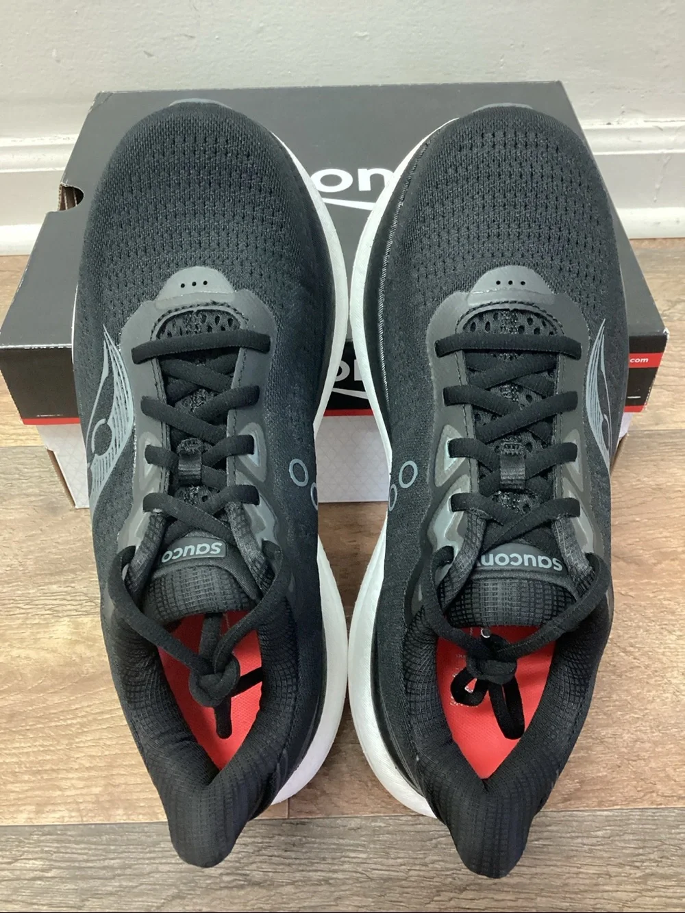 Women’s Saucony Triumph 23